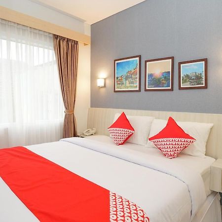 Oyo 272 M Suite Residence Маланг Екстериор снимка
